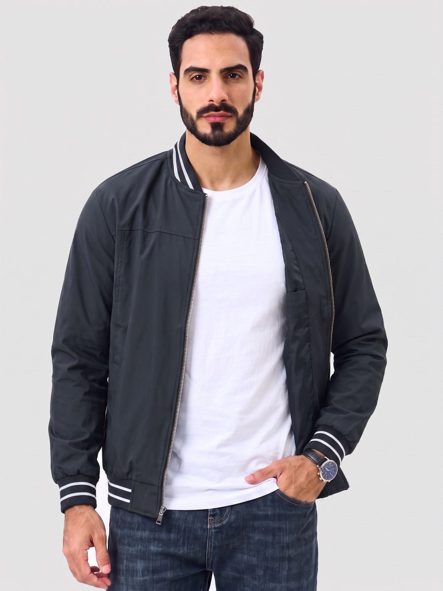 Men's lightweight water-resistant bomber jacket